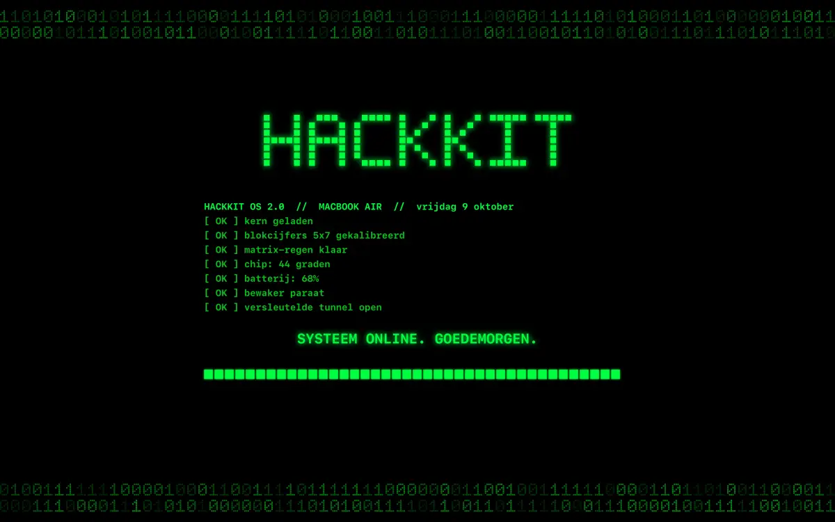 Zwart scherm met HACKKIT in grote blokletters en regels met OK